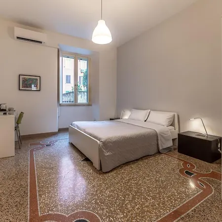 Azzurra B&B - Metro Lodi *