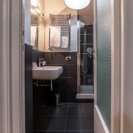 Azzurra B&B - Metro Lodi Guest house Rome