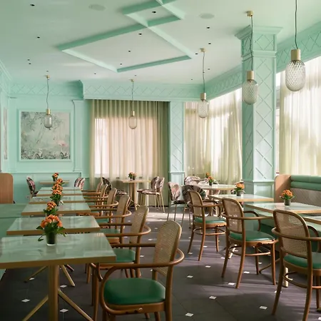 Hotel Degli Aranci 4*