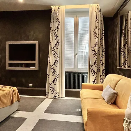 Pensión Private Luxury 2*