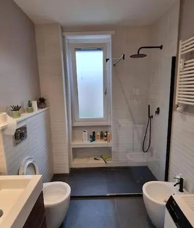 Apartment Piano - Intero A Rome