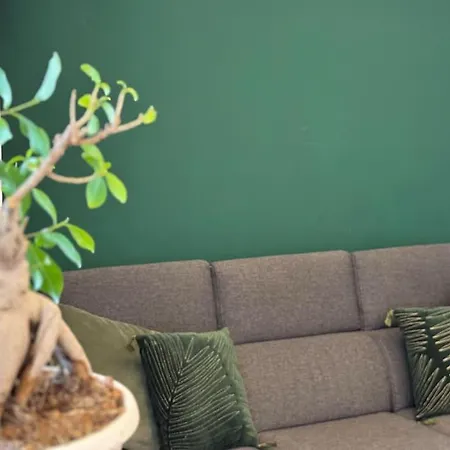 Apartment Piano - Intero A *