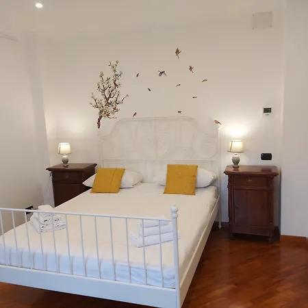 Vatican White Apartment *
