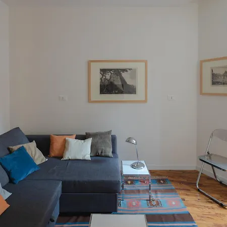 Apartment Modern Pied A Terre Near Piazza Navona