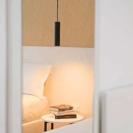 Magikrooms Topaz Guest house
