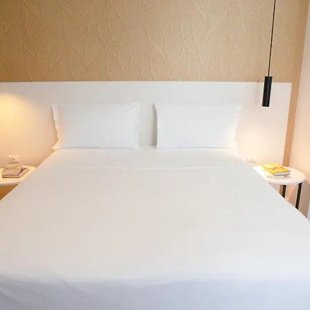 Magikrooms Topaz Guest house