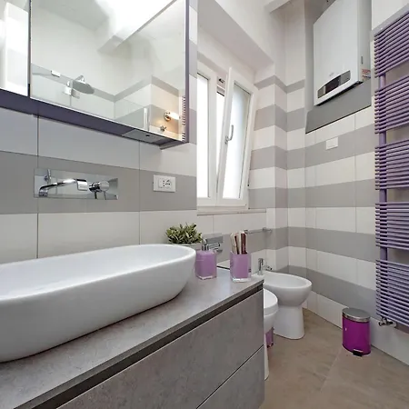 Apartament Dolce Casa Colosseo 1 - 2 *