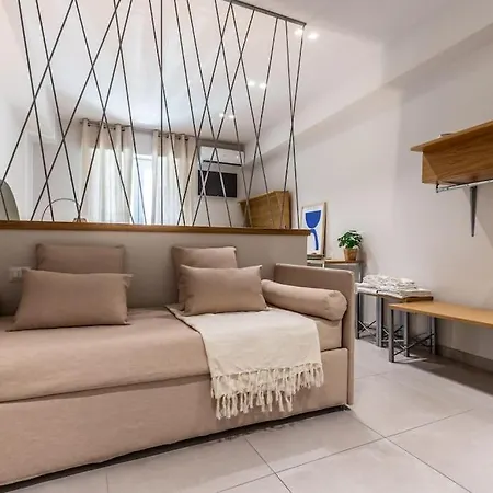 Dafne Speciale, Elegante Con Balcone Appartamento *