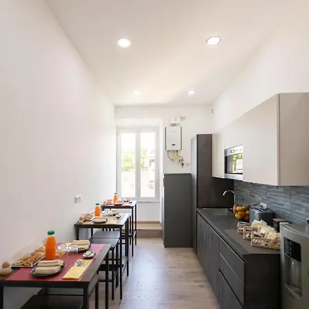 Trastevere New Luxury Bed & Breakfast Rome