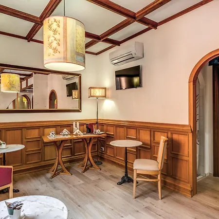 Hotel Santa Prassede 2*