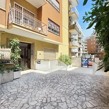 Victoria Apartment *