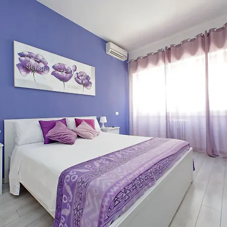 Victoria Apartment *