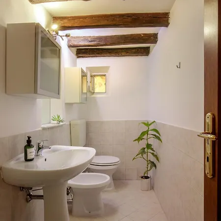 The Right Place 4u Monserrato Rome