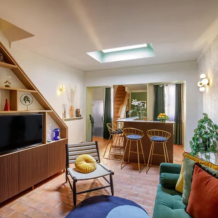 Rooftop Boho Loft Spanish Steps Apartment