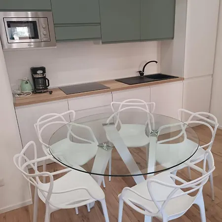 Apartment Pm 34 Viale Imperatore Guest House - 50 Mt From Metro San Paolo *