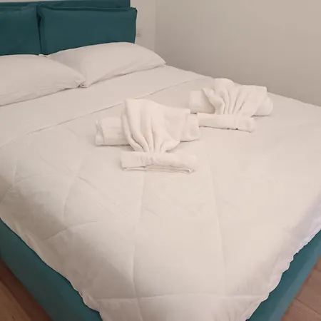Pm 34 Viale Imperatore Guest House - 50 Mt From Metro San Paolo *