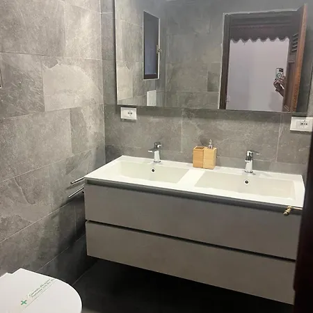 Imperial House San Calisto 7 Holiday home Rome