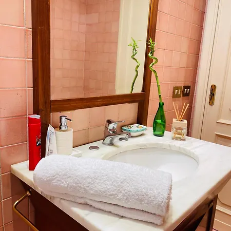 Holiday Colosseum Apartamento *