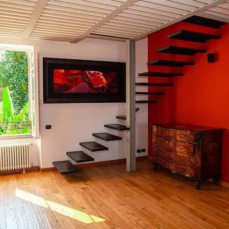 Dehon Apartment Rome
