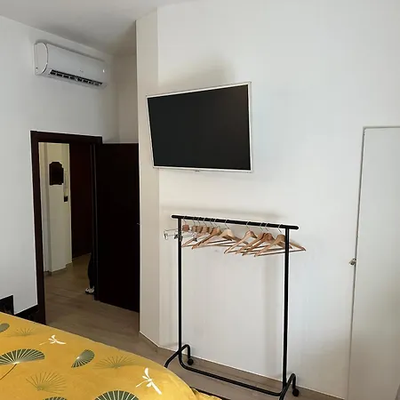 Ponte Lambro Apartment Rome