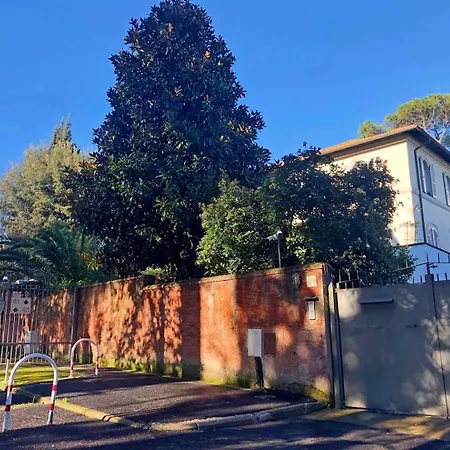 Dehon Apartment Rome