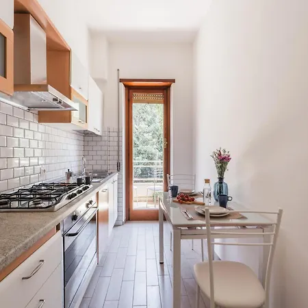 The Rent - Spacious Flat A Stone's Throw From The Vatican Apartment Rome