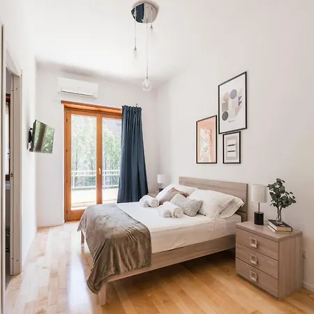 The Rent - Spacious Flat A Stone's Throw From The Vatican Rome