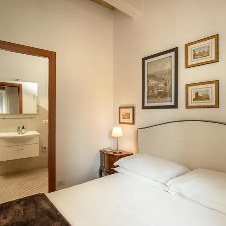 The Right Place 4u Navona Luxury Guest house 5*