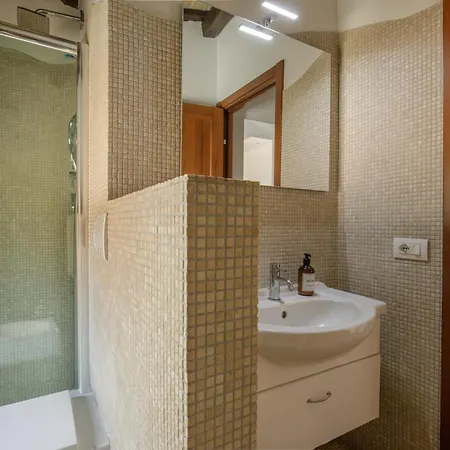 The Right Place 4u Navona Luxury Guest house