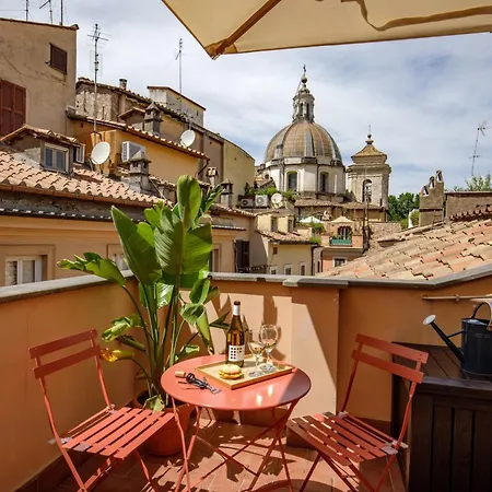 Guest house The Right Place 4u Navona Luxury 5*