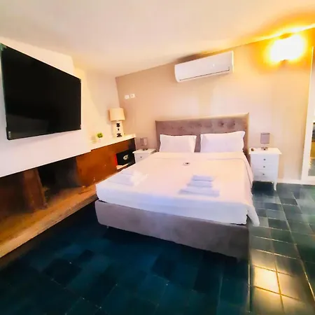 Bed & Breakfast Relais La Fornarina 2 *