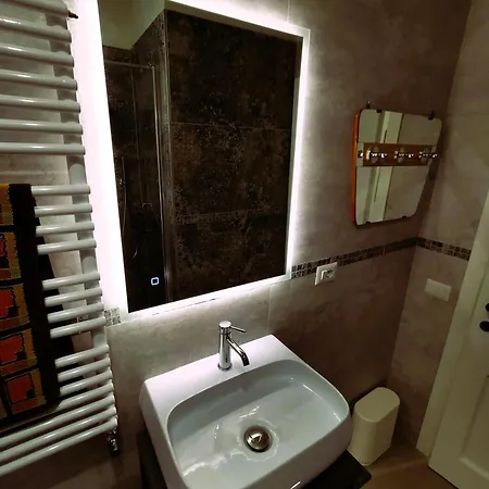 Romyhome ! Monte Mario Train Station - Gemelli Apartment Rome