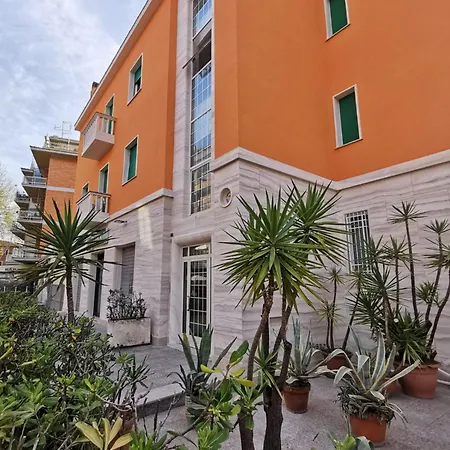 Romyhome ! Monte Mario Train Station - Gemelli Apartment *