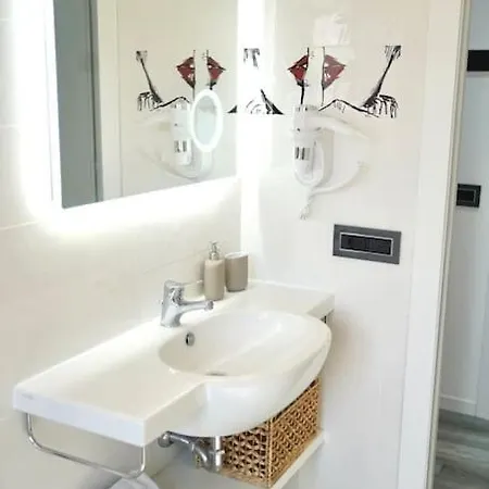 Ottavia Station Apartment Rome