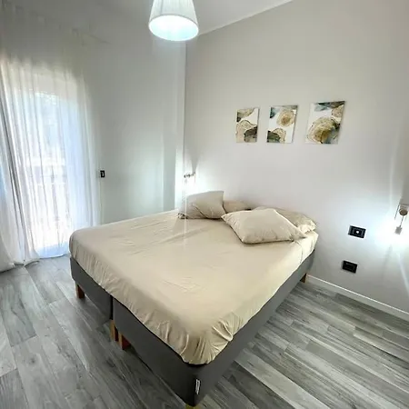 Apartment Ottavia Station Rome