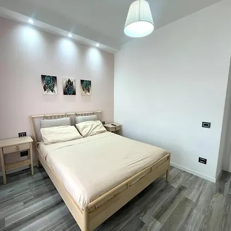Ottavia Station Apartment