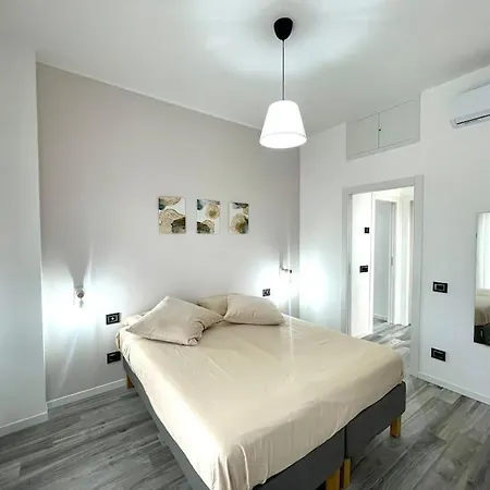 Ottavia Station Apartment Rome