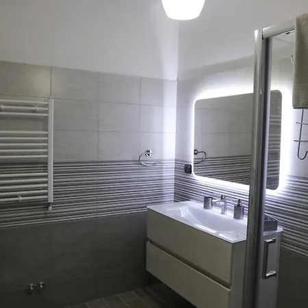 Domus Anagnina 2 Bedrooms Appartamento Roma