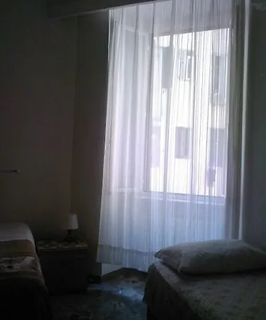 Guest house Roma Prince Inn Accommodation 2*