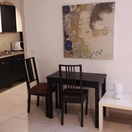 Holidays S.lorenzo New Guest house Rome