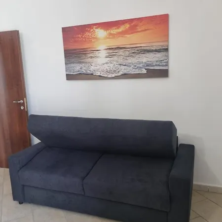 Red Rose Tib Holiday home *