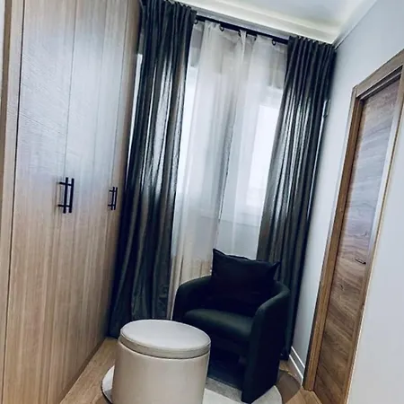 Majestic Navigli Apartment Rom