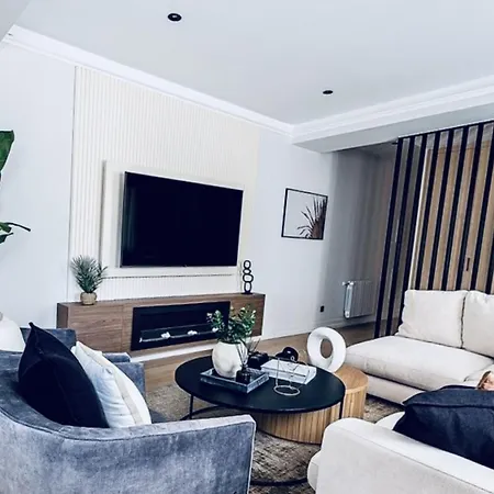 Majestic Navigli Apartment Rom