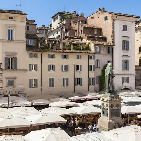 Campo Dei Fiori Luxury Gold Apartament