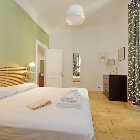 Luxury Vatican White House Appartement