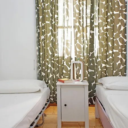 Luxury Vatican White House Apartment *