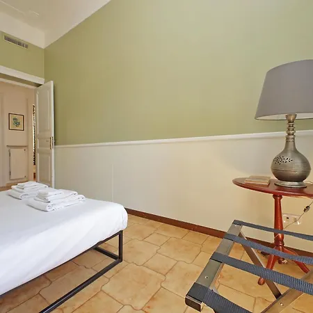 Luxury Vatican White House Appartement