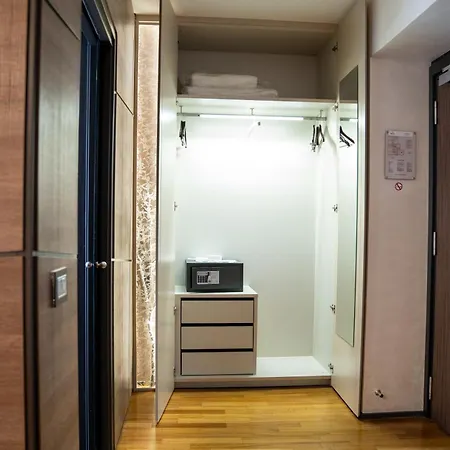 Divina Luxury 4*