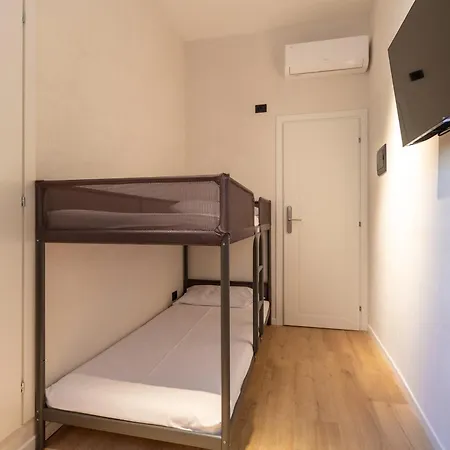 Cunabu Urbano V Guest house *