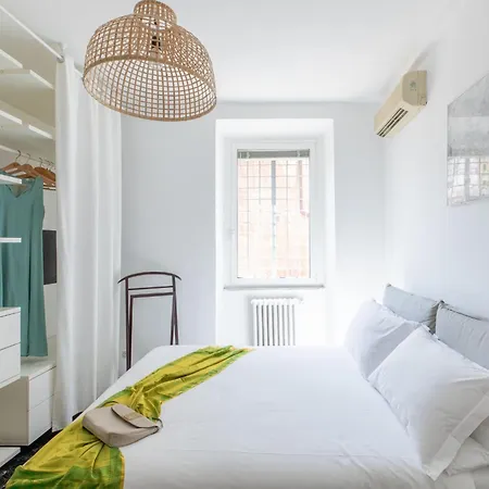 Apartment Iflat Colosseum Modern & Peaceful Design Rome